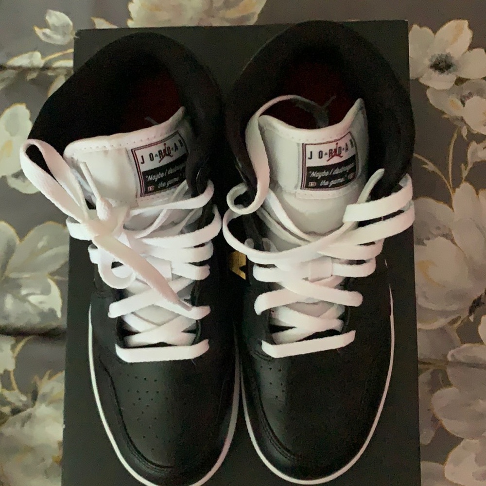 Air Jordan 1 Mid